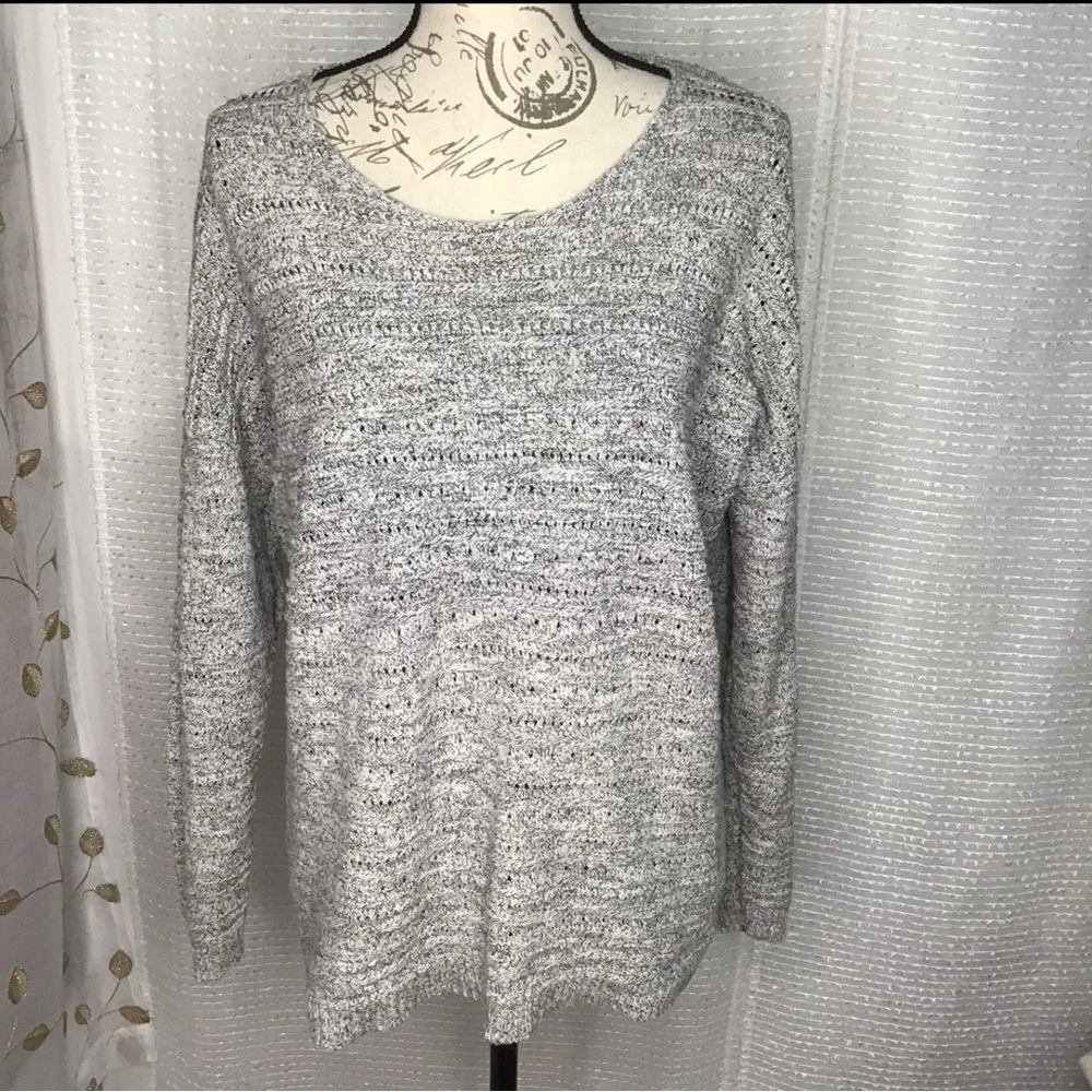 Grey and white pullover cotton sweater by Leo & Nicole